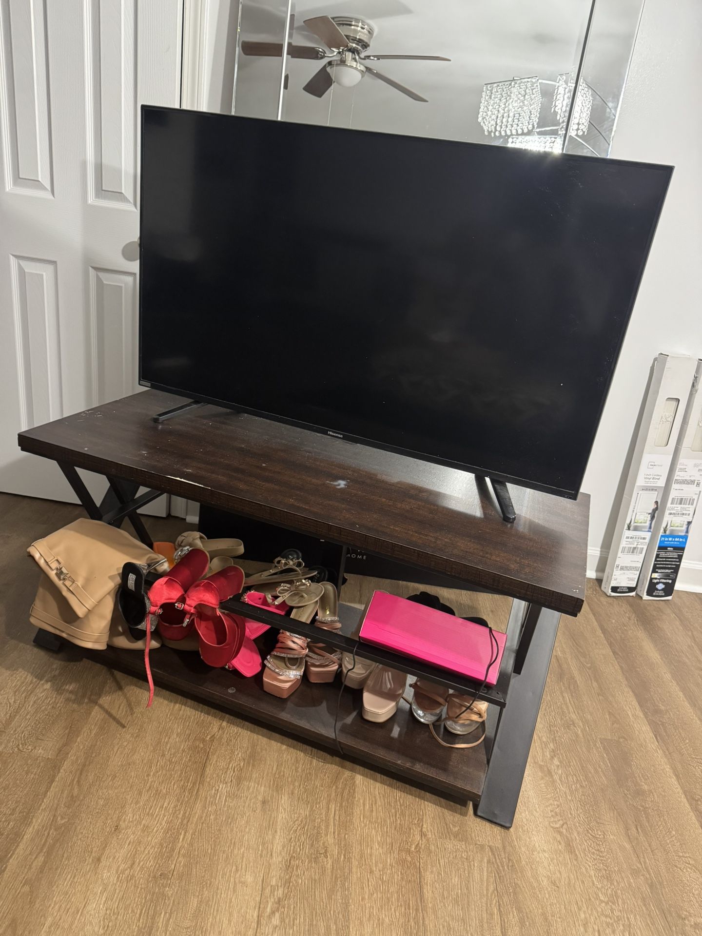 50” Tv W/stand