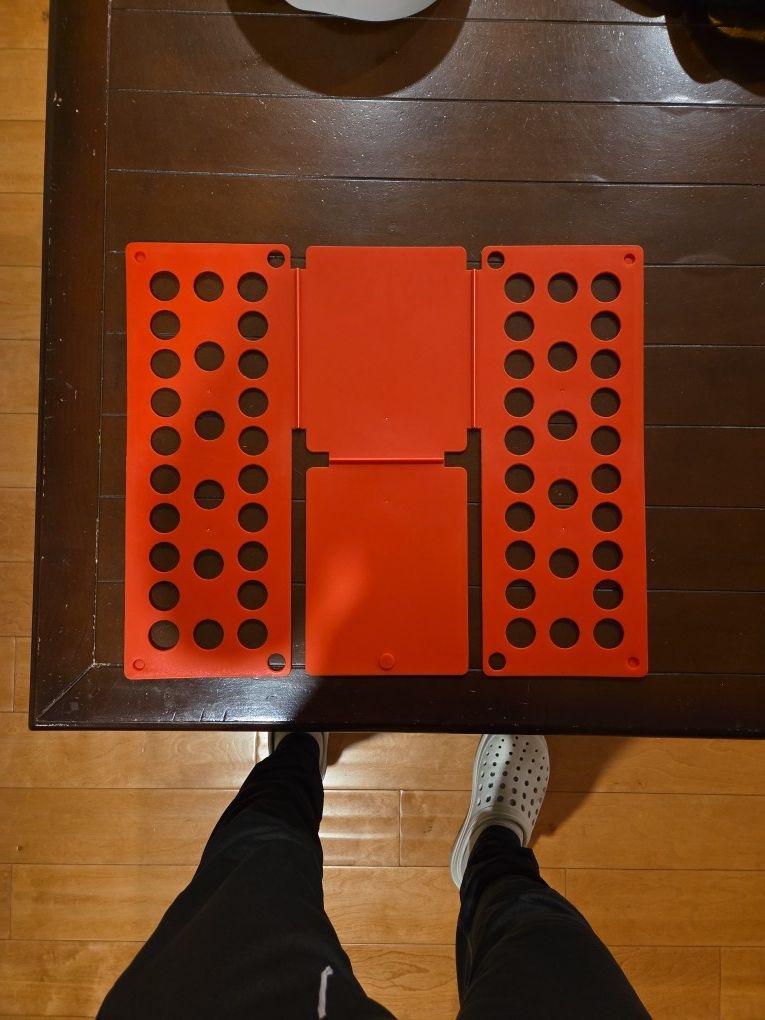 T-Shirt Folding Board