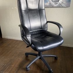 Nice Black Leather Office Chair 