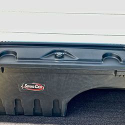 Nice New Swingcase Truck Bed Storage Box Toolbox 2019-2023 Chevy/ GMC