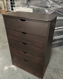Five drawers dresser