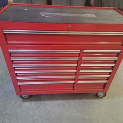 Rolling Tool Chest/ Work Bench