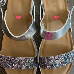 Steve Madden Girls Sandals Size 4