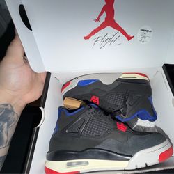 Jordan 4s Size 7Y Rare Air & RM4