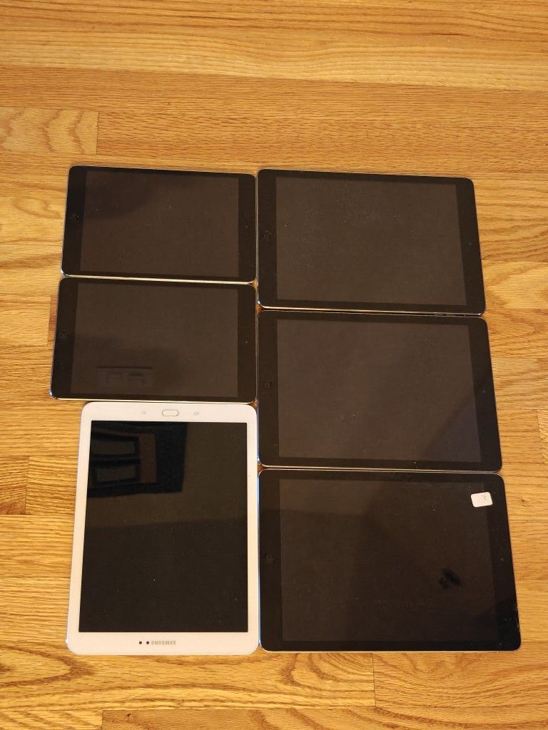 iPad Samsung Tablets