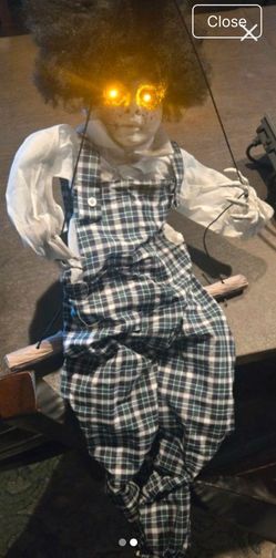 Animatronic Halloween Decoration