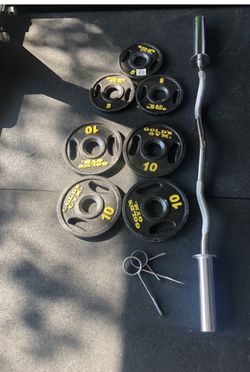 Golds gym and a bar
