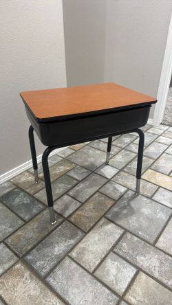 Kids school desk