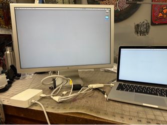 Apple Cinema Display 23”