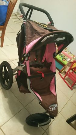 uppababy height limit EXPO DEAL - Minu V3 Stroller Color:Firebelly ride fast with a 25 Food catcher for Bugaboo