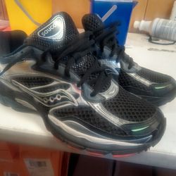 Sacony Size 9.5 
