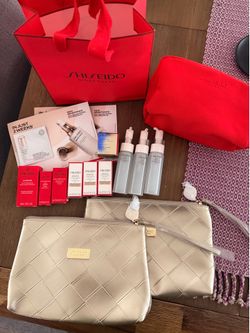 Shiseido Set w/ Bags