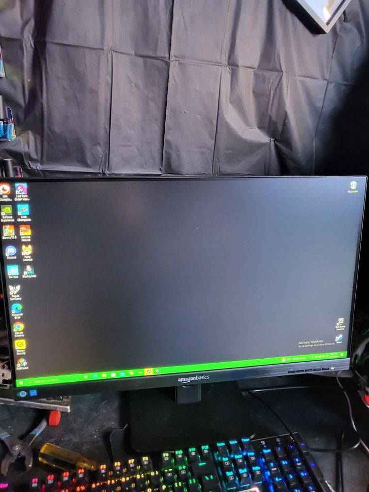 24" Monitor