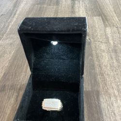 10kt Gold Ring 