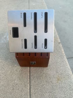 Walnut Knife block - knives not included