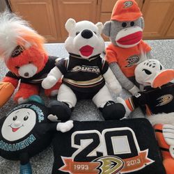 Anaheim Ducks NHL Lot Of Stuffed Animals 