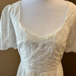 Size medium Lost + Wander White Tiered Maxi Sundress