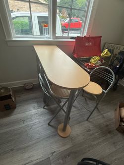 Small bar table and stools