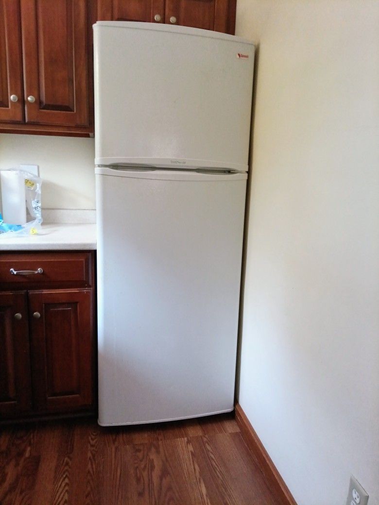 Stove Refrigerator And Microwave