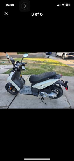 Piaggio Typoon Scooter 🛵  *100 original miles*