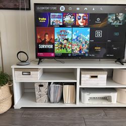 LG SMART TV - 49" - LED - UJ6300 Series PLUS antenna