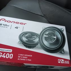 Bocinas Pioneer Size 4 Nuevas De 200 Watts 