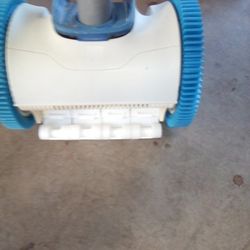 Hayward Aquanaut 400 Pool Vacuum