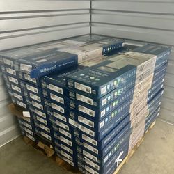 Shop Lifeproof Collins Drive Oak 9.4 in. W x 48 in. L Waterproof Hybrid Resilient Flooring (18.8 sqft/case