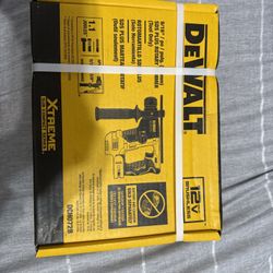 DeWalt SDS PLUS Rotary Hammer Tool DCH072B