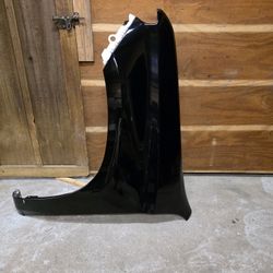 2019-2025 CHEVROLET SILVERADO 1500 FRONT FENDER LEFT DRIVER SIDE GREAT CONDITION