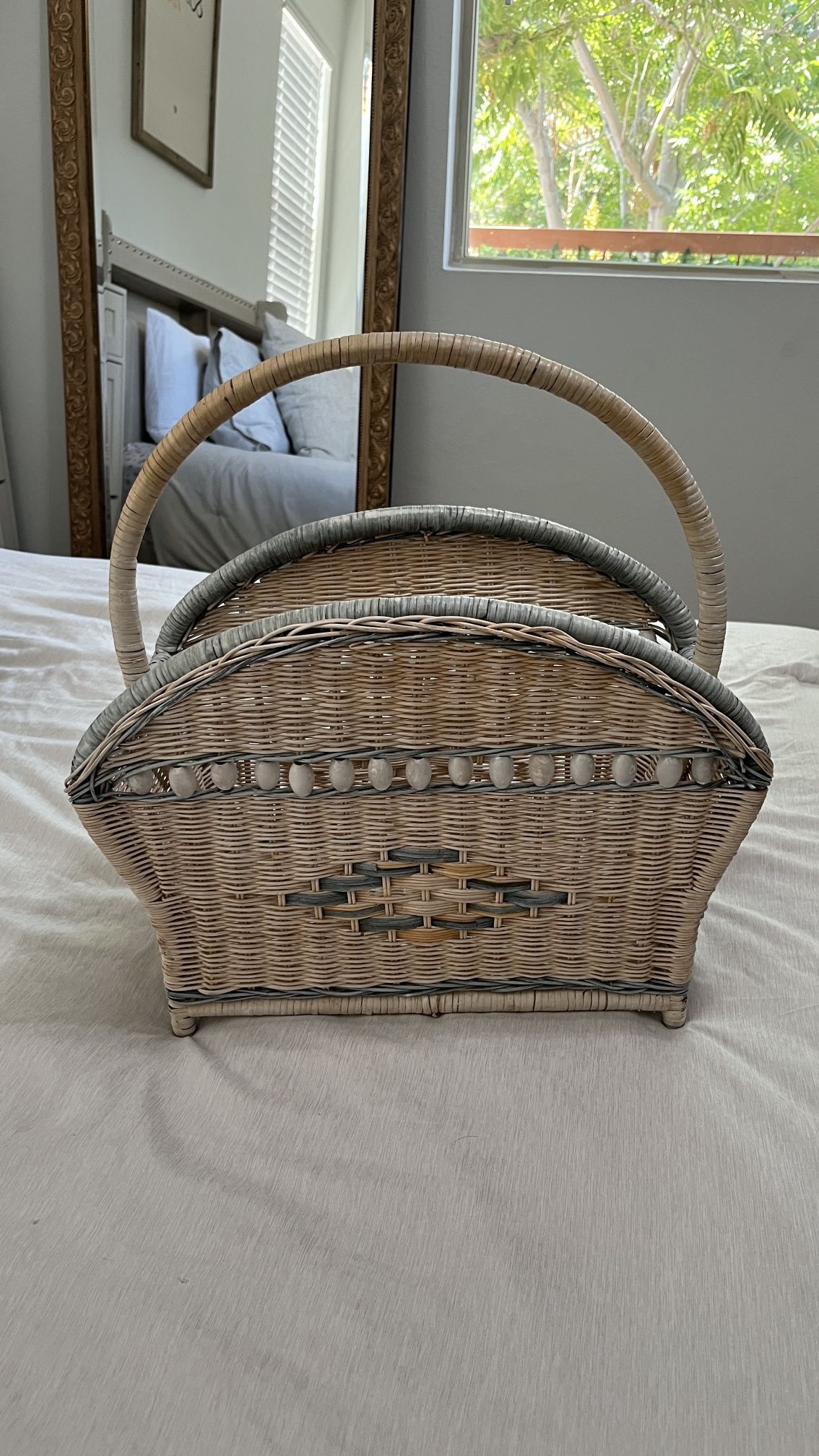VTG Wicker Rattan Magazine Vinyl Record Storage Rack Basket Shabby Beach Cottage
