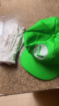 Lugi’s Hat & Gloves set