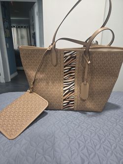 Michael Kors large bag with mini purse