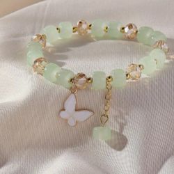 Butterfly Charm Bracelet. Women Bracelet. Hand Jewelry. Gold Tone Bracelet Stretches. Green Bracelet