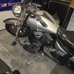 2007 Yamaha V star 1300 tourer