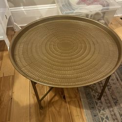 Coffee Table (Round, Gold)