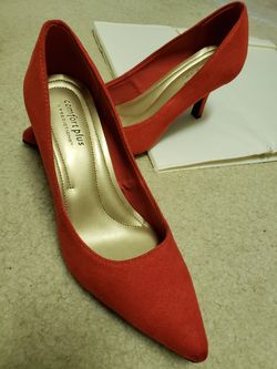 Shoes, size 7.5