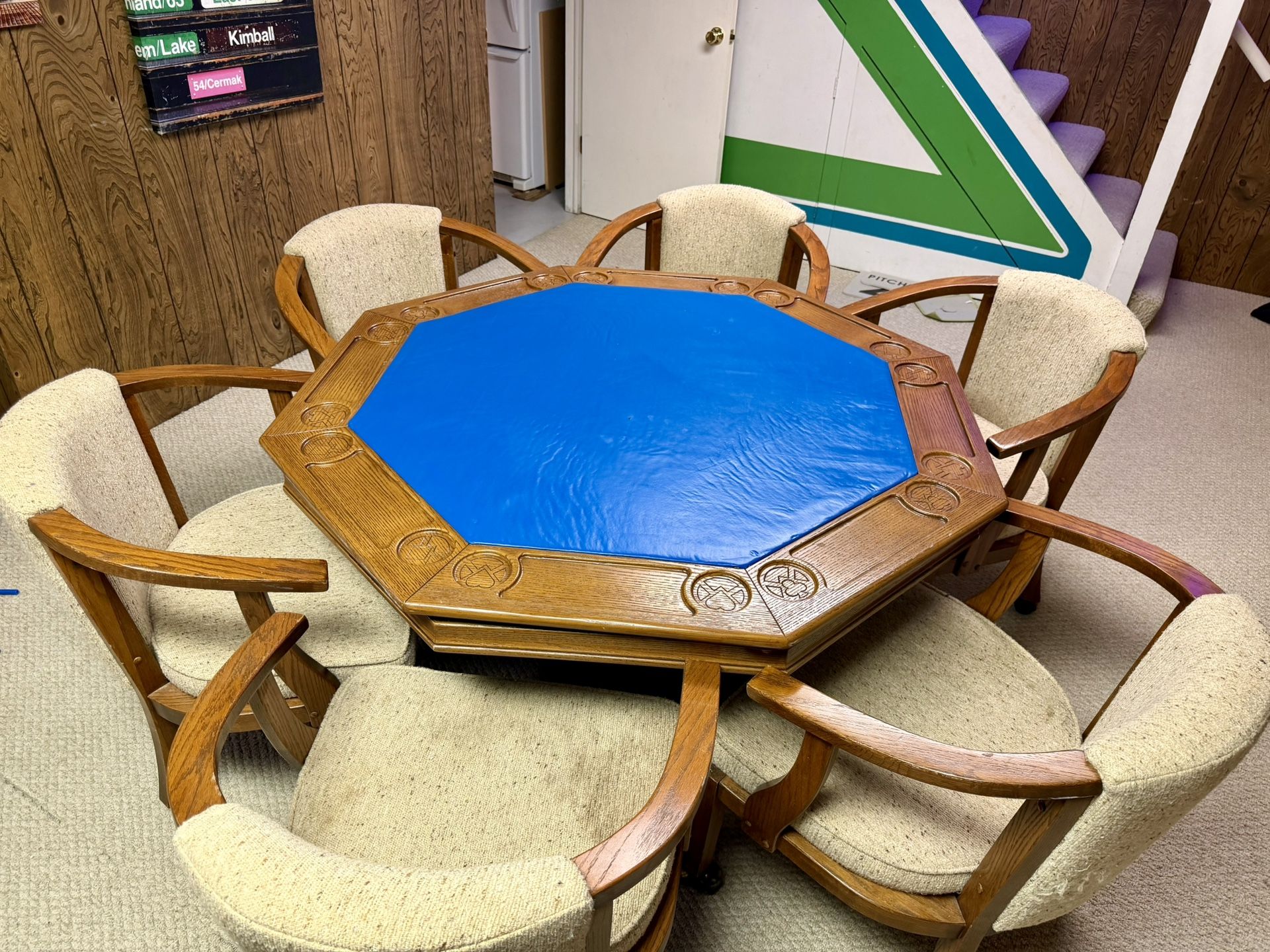 Gaming / Poker Table & 6 Matching Chairs
