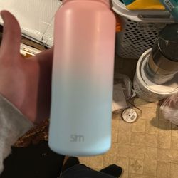Simple modern Water Bottle