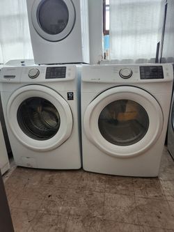 Samsung Front Load Washer and Dryer Set