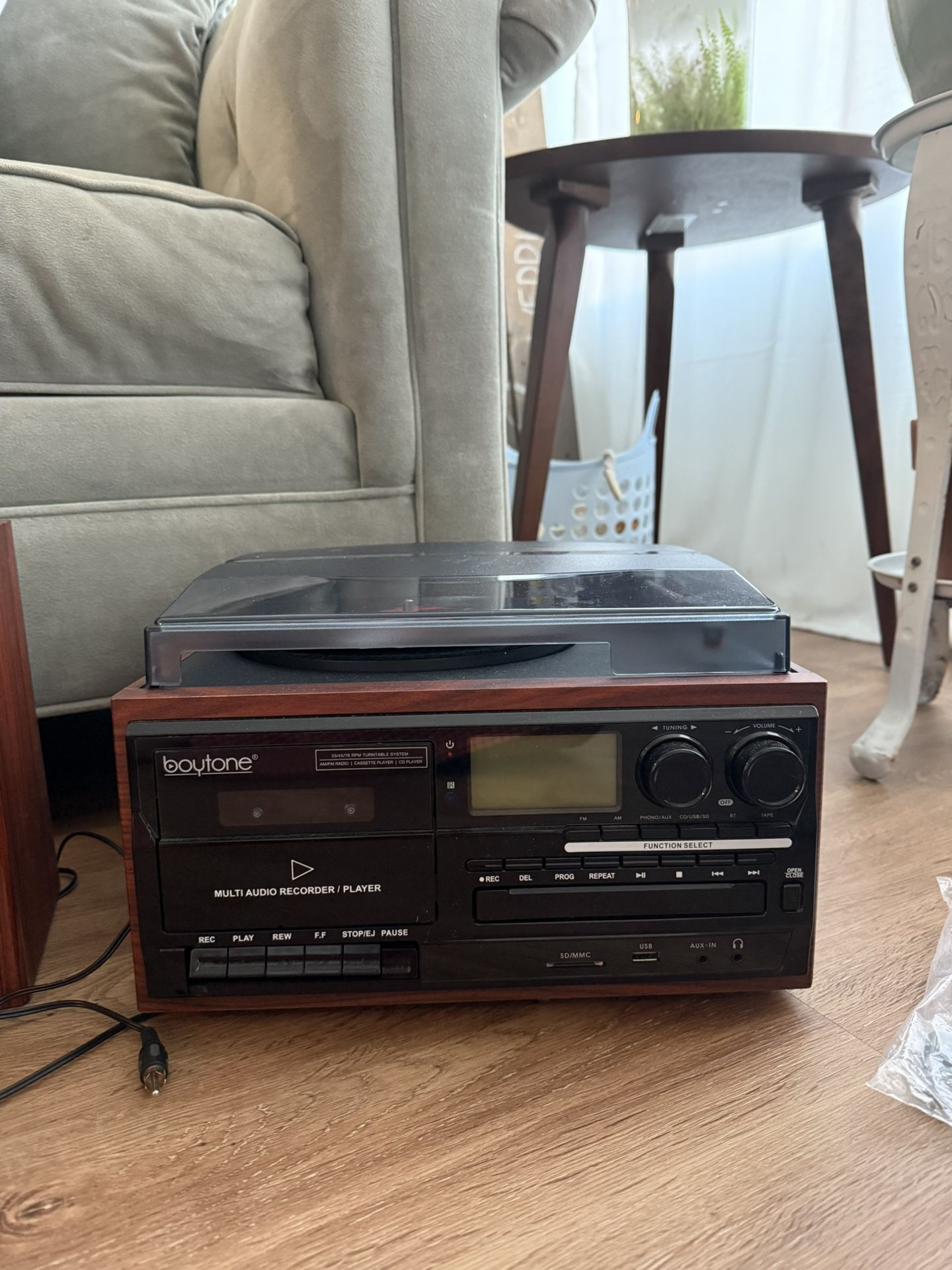 Boytone CD Player, AM/FM Radio, Cassette Player & MP3 Encoding