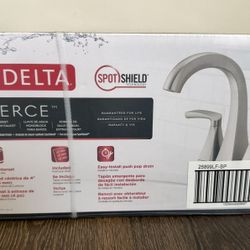 Delta Pierce 4 in. Centerset 2-Handle Bathroom Faucet in SpotShield Brushed Nickel