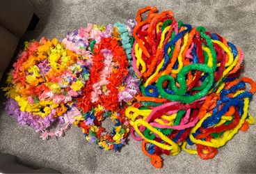 Plastic/flower leis for luau party