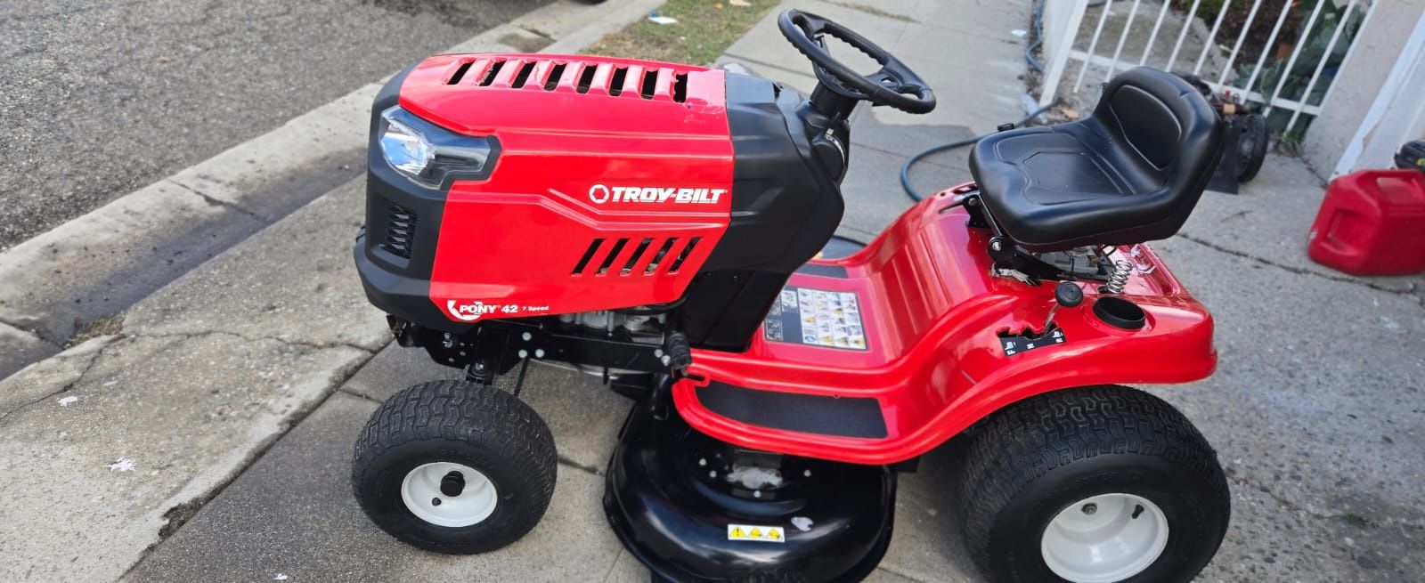 Tractor Troy Built Gas