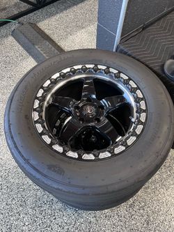 Forgestar D5 rear beadlock wheels