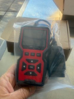 Brand New never used OBDII car diagnostic tool.