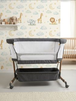 Like New Baby Bassinet