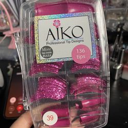 Nail tips