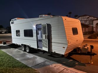 Toy Hauler 1/2 Ton Towable