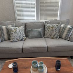 98” Sofa - Excellent Condition